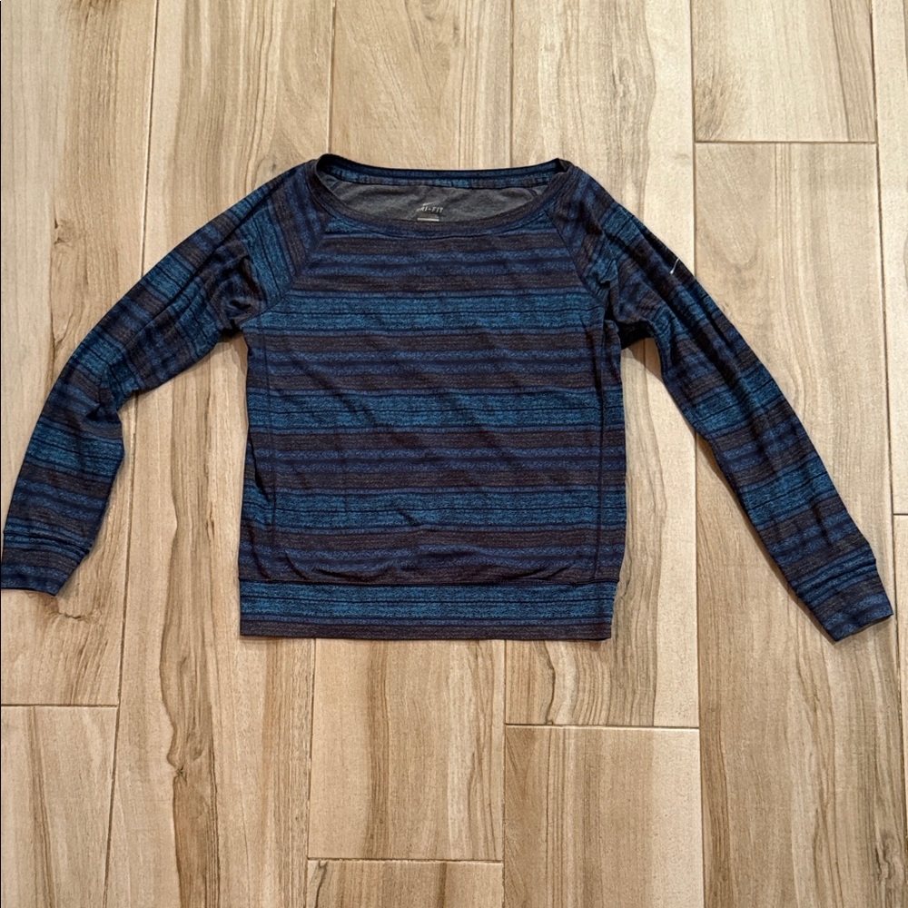 Women’s Nike Dri-FIT Gray and Blue Top sz M